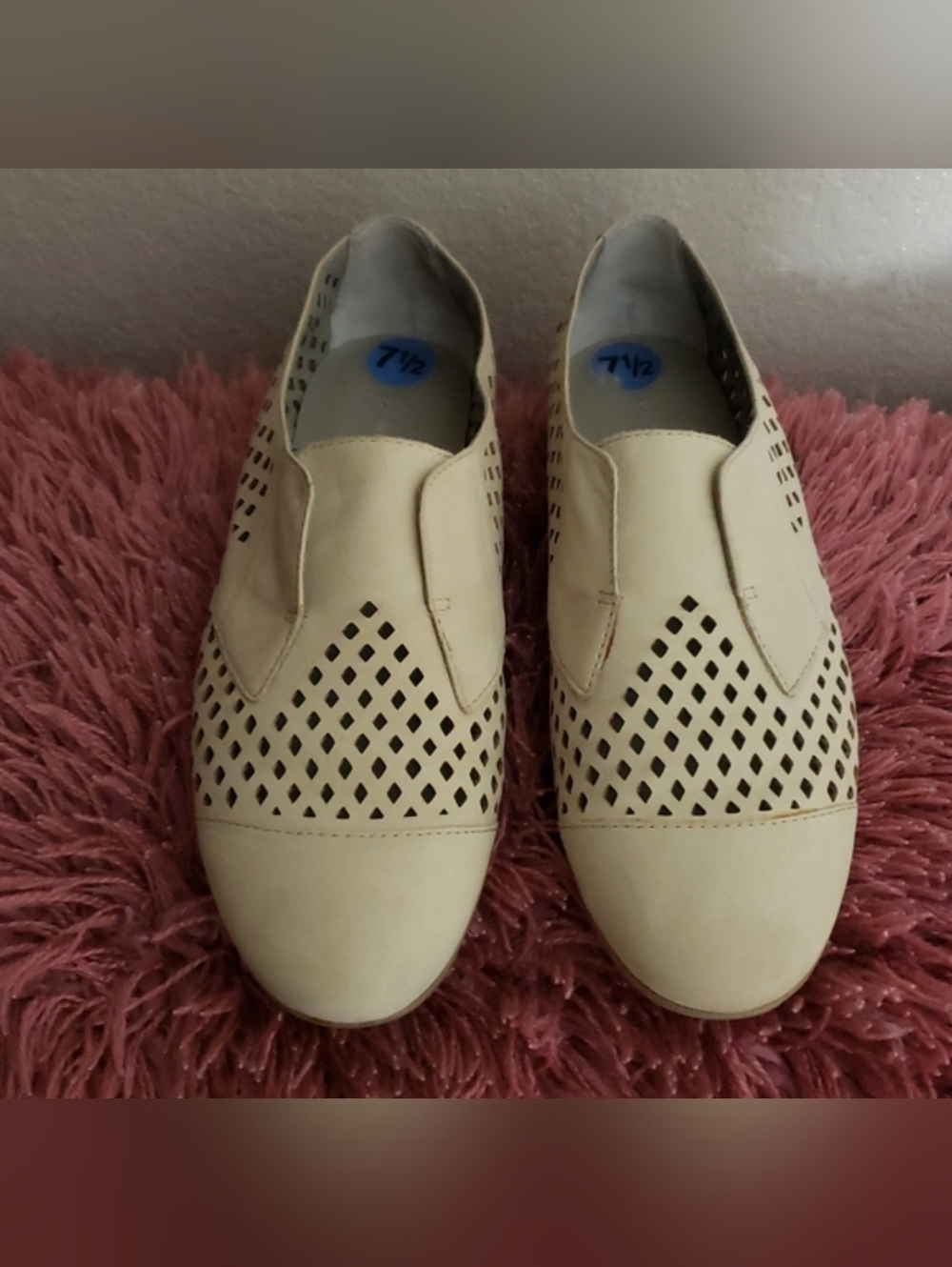FRANCO SARTO CREAM PERFORATED LOAFERS